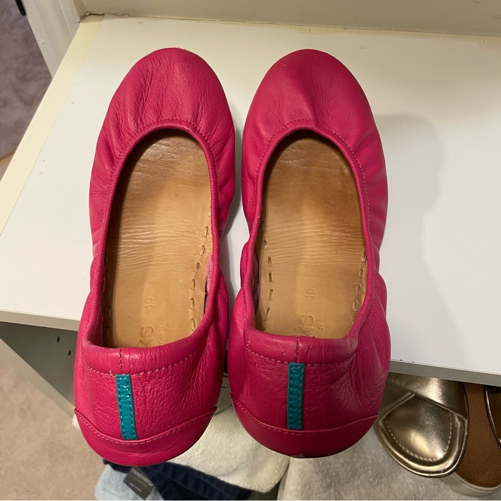 Fuschia Tieks, VGUC